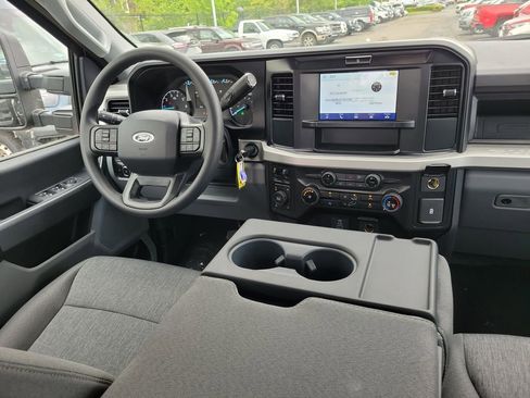 New 2026 Ford F250 4x4 SuperCab Super Duty image 13