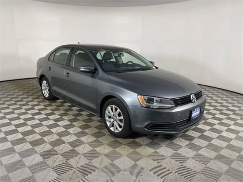 Used 2011 Volkswagen Jetta SE image 22