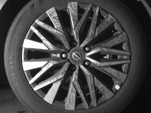 Used 2025 Nissan Altima 2.5 SV image 13