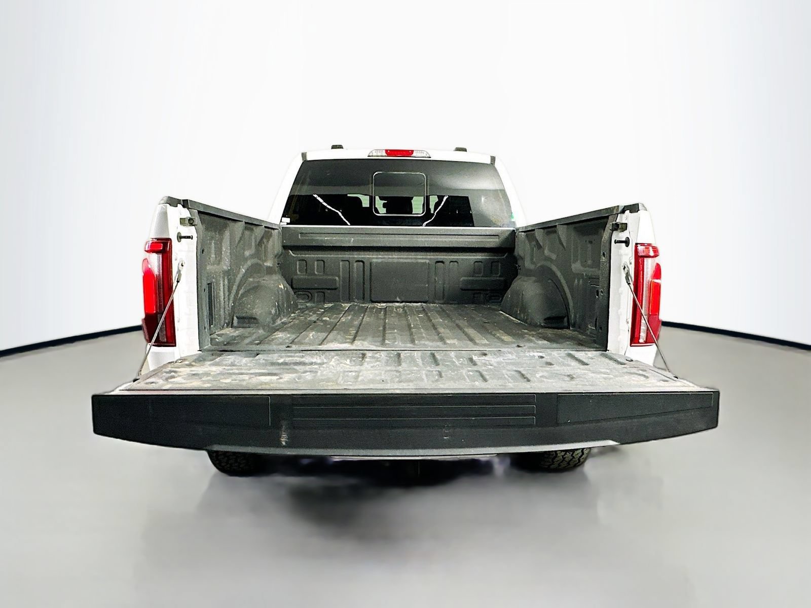 Used 2025 Ford F150 Lariat w/ Equipment Group 501A Mid AWD/4WD image 27