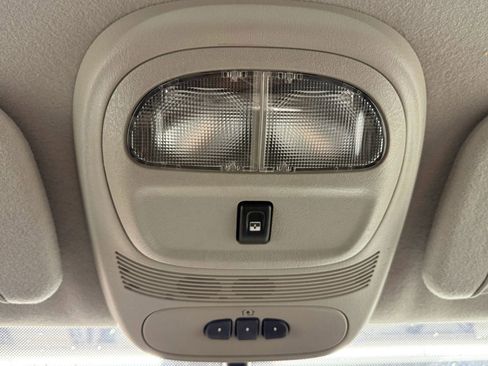 Used 2008 Chevrolet TrailBlazer LT w/ Sun And Sound Package RWD image 34