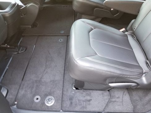 New 2026 Chrysler Voyager LX image 18