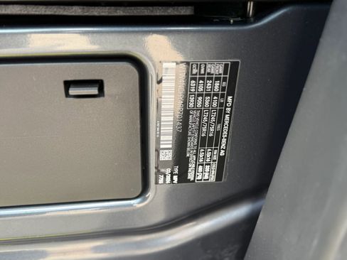 Used 2024 Mercedes-Benz Sprinter 2500 image 24