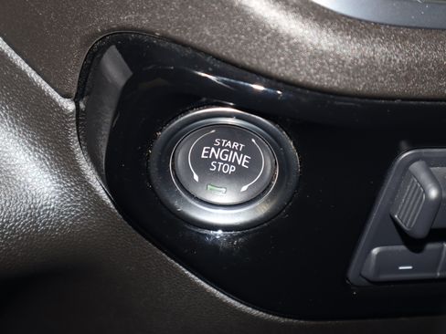 Used 2025 Chevrolet Silverado 1500 LT image 26