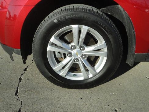 Used 2014 Chevrolet Equinox LT w/ Driver Convenience Package image 2