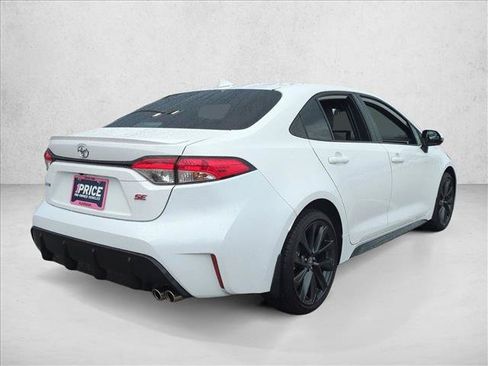 Used 2025 Toyota Corolla SE FWD image 5