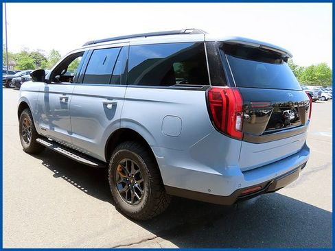 Used 2025 Ford Expedition Tremor AWD/4WD image 5
