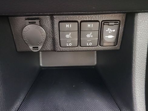 Used 2015 Toyota Corolla S Premium FWD image 30