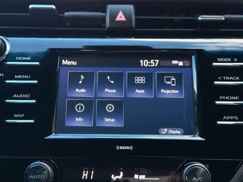 Used 2020 Toyota Camry SE image 36