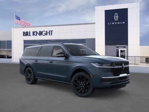 New 2025 Lincoln Navigator L Reserve w/ Jet Appearance Package image 7