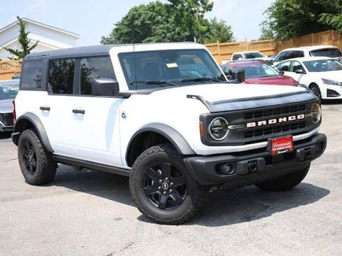 Used 2023 Ford Bronco Black Diamond AWD/4WD image 2