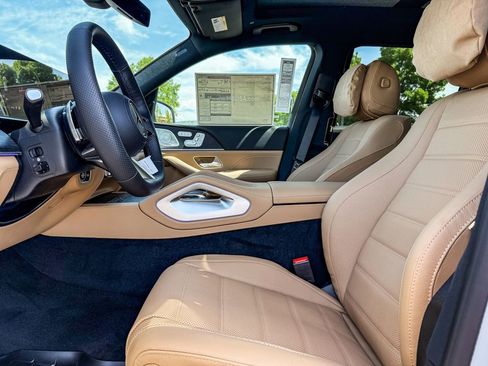 New 2026 Mercedes-Benz GLS 580 4MATIC image 20