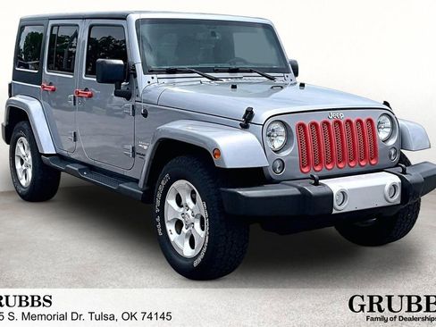 Used 2015 Jeep Wrangler Unlimited Sahara w/ Connectivity Group AWD/4WD image 1
