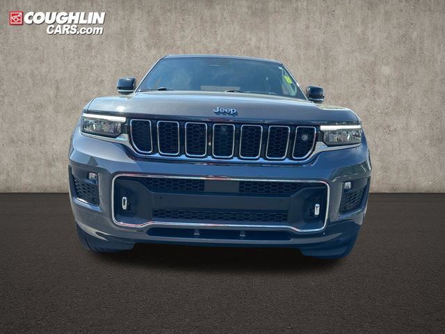Used 2023 Jeep Grand Cherokee L Overland w/ Advanced Protech Group III AWD/4WD image 2