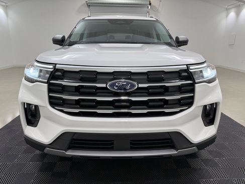 New 2025 Ford Explorer Active w/ Active Comfort Package image 2