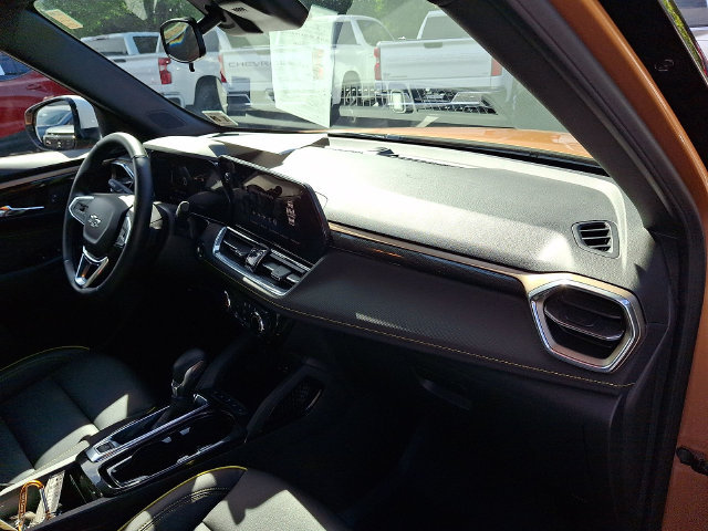 Used 2024 Chevrolet TrailBlazer ACTIV w/ Driver Confidence Package AWD/4WD image 26