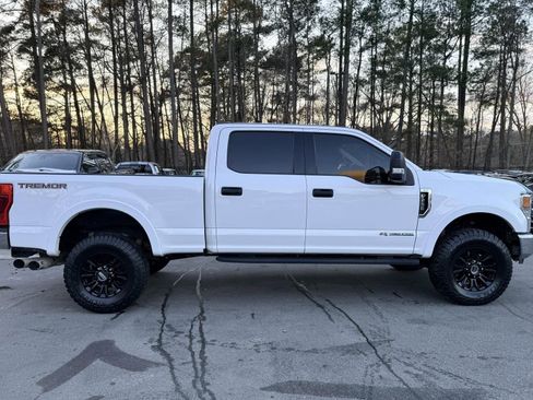Used 2020 Ford F250 XLT w/ Tremor Off-Road Package image 9