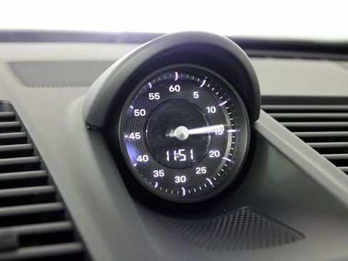 Certified 2024 Porsche 911 Carrera 4 image 26