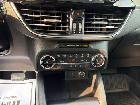 Used 2020 Ford Escape Titanium AWD/4WD image 27