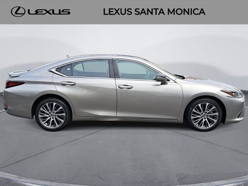 Used 2021 Lexus ES 250 w/ Premium Package AWD/4WD image 4