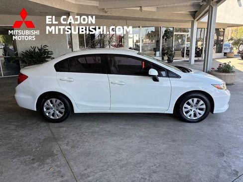 Used 2012 Honda Civic LX image 2