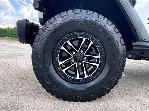 Used 2026 Jeep Wrangler Unlimited Rubicon 392 AWD/4WD image 33