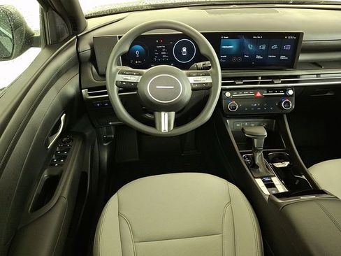 New 2026 Hyundai Santa Cruz SEL FWD image 9