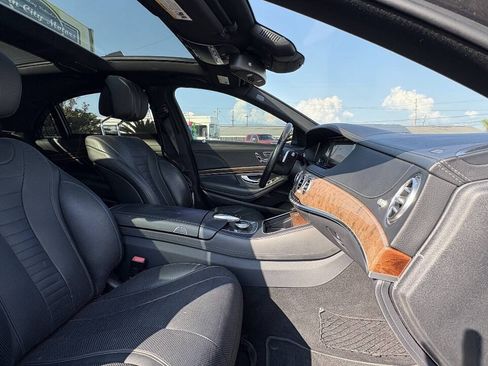 Used 2016 Mercedes-Benz S 550 4MATIC Sedan image 4