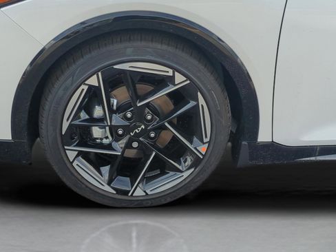 New 2026 Kia K4 GT-Line image 9