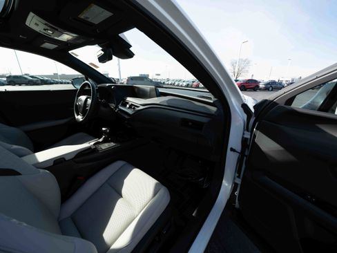 Used 2022 Lexus UX 250h w/ Premium Package image 25