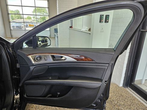 Used 2020 Lincoln MKZ Reserve w/ Monochromatic Package AWD/4WD image 13