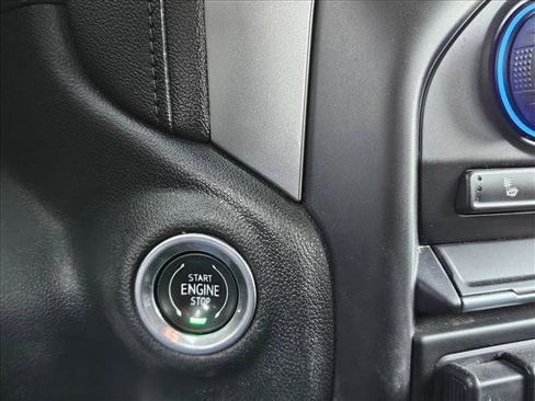 Used 2019 Chevrolet Silverado 1500 LT w/ Texas Edition image 19