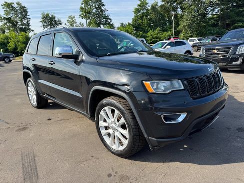 Used 2017 Jeep Grand Cherokee Limited AWD/4WD image 7