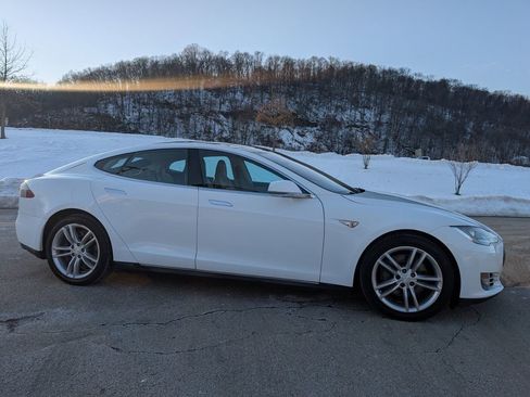 Used 2013 Tesla Model S image 13