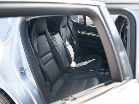 Used 2014 Porsche Panamera S image 17