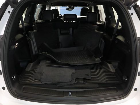 Used 2023 Jeep Grand Cherokee L Laredo AWD/4WD image 14
