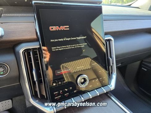 New 2026 GMC Acadia Denali w/ Super Cruise Package AWD/4WD image 9