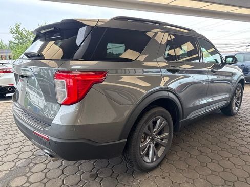 Used 2024 Ford Explorer XLT w/ Equipment Group 202A AWD/4WD image 6