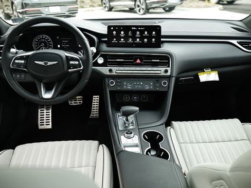 Used 2025 Genesis G70 3.3T Advanced image 27