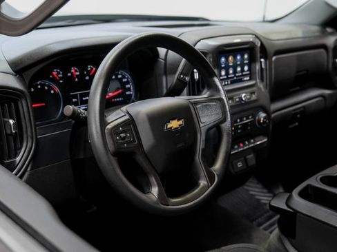 Used 2020 Chevrolet Silverado 1500 Custom w/ Custom Value Package RWD image 38