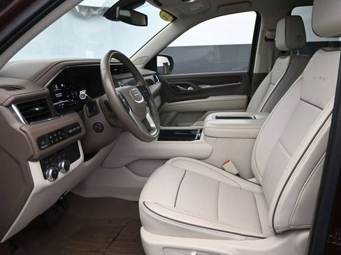Used 2022 GMC Yukon Denali AWD/4WD image 16
