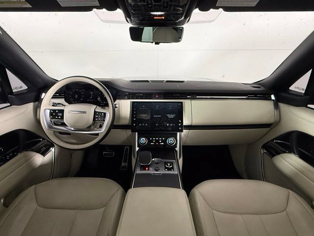 Used 2023 Land Rover Range Rover SE AWD/4WD image 15