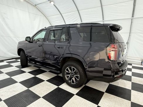 Used 2022 Chevrolet Tahoe Z71 w/ Luxury Package image 2