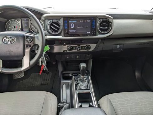 Used 2017 Toyota Tacoma SR5 w/ Tow Package image 17