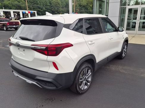 Used 2021 Kia Seltos LX AWD/4WD image 3