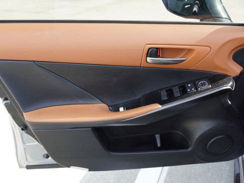 Used 2023 Lexus IS 350 F Sport image 12