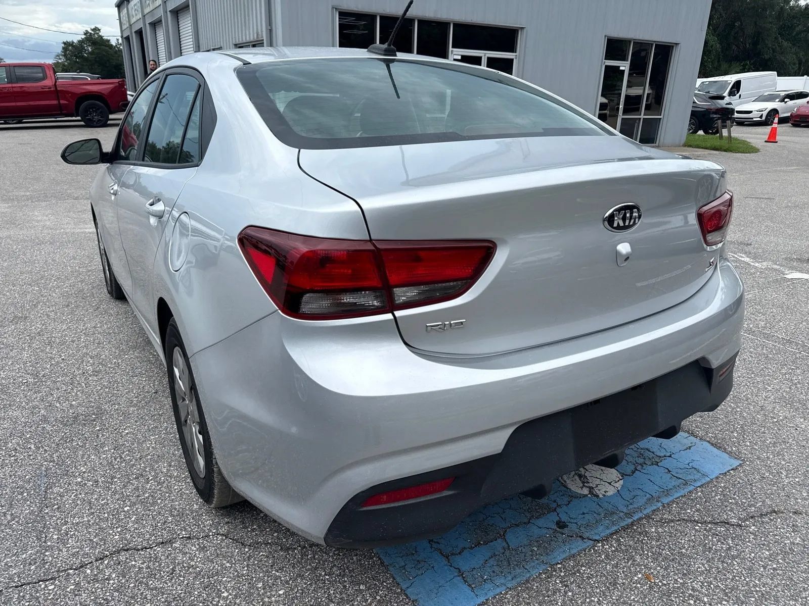 Used 2020 Kia Rio S FWD image 10