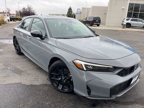 Used 2025 Honda Civic Sport image 2