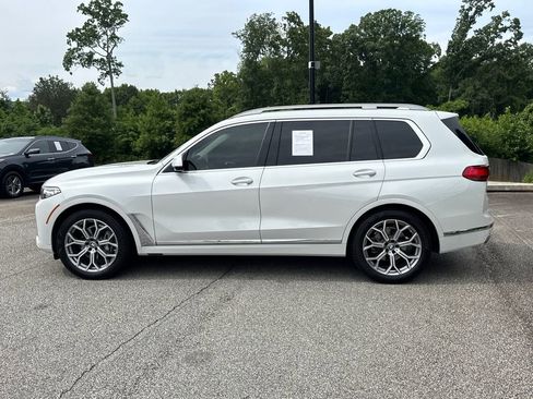 Used 2021 BMW X7 xDrive40i w/ Executive Package 2 AWD/4WD image 4