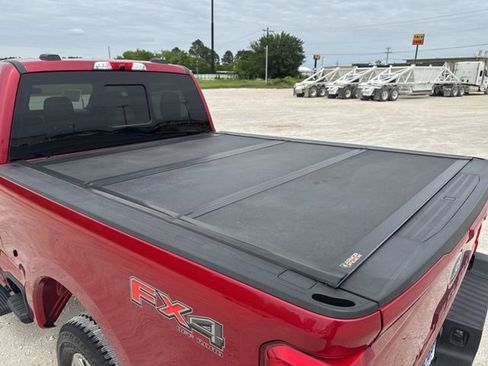 Used 2024 Ford F250 Lariat w/ Lariat Ultimate Package AWD/4WD image 17